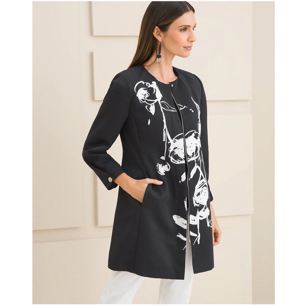 Chico’s black long sleeves, concealed zipper/snap Rose-Print Topper size 0(4-6)
